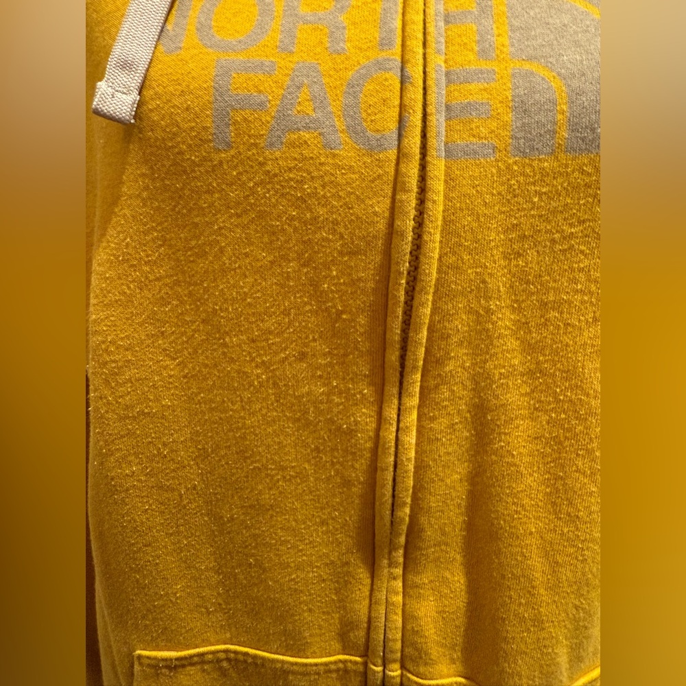 Northface zip up hoodie - Picture 4 of 10